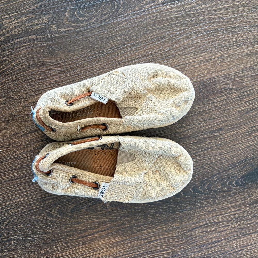 TOMS Kids Tan Slip-On Sneakers